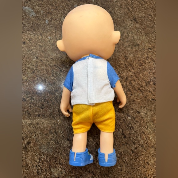 CoComelon Official Deluxe Interactive JJ Doll with Sounds - Picture 7 of 9